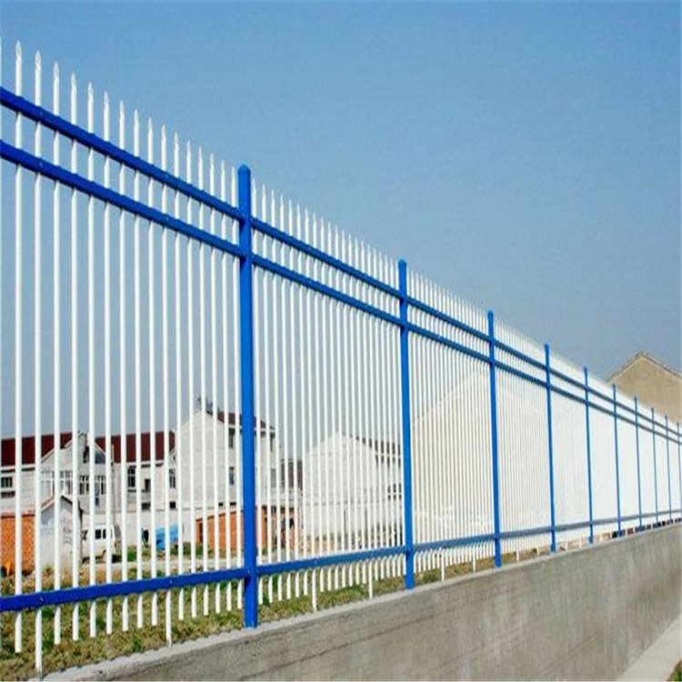 别墅珊栏锌钢护栏网永超工厂可以按需定制--花园工厂草坪区护栏网3