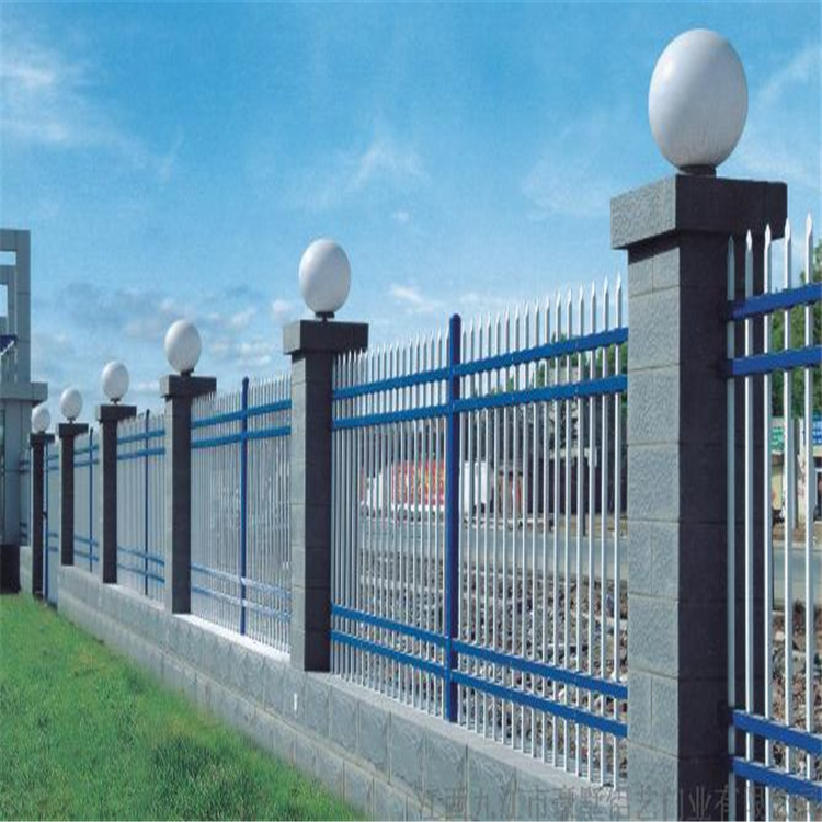 别墅珊栏锌钢护栏网永超工厂可以按需定制--花园工厂草坪区护栏网2