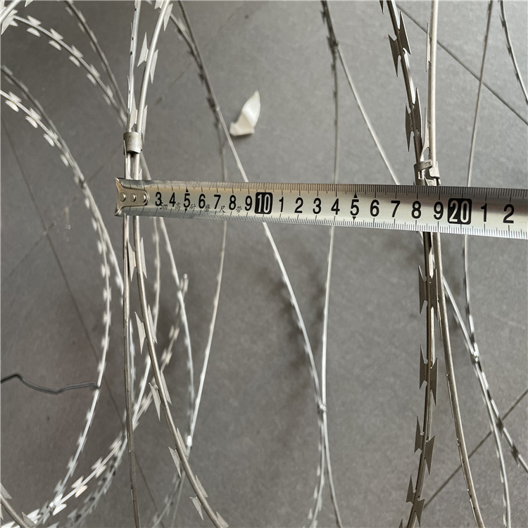 超崛不锈钢刀片刺网 生产圆形刀片刺绳 201材质刀片刺绳4