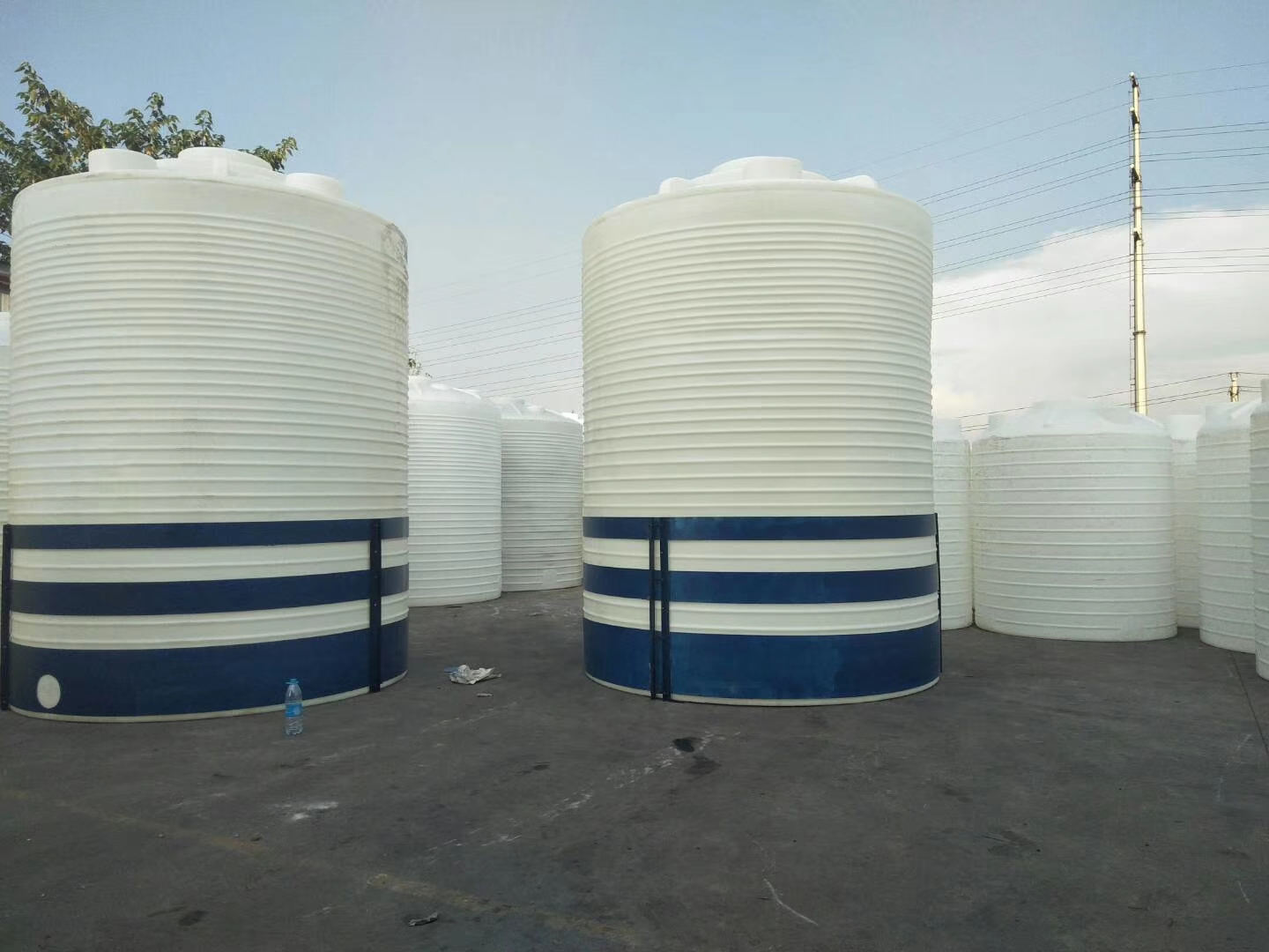 建设工地储水桶 塑料储罐 绿安 晋城市PE储罐厂家 30吨水塔3