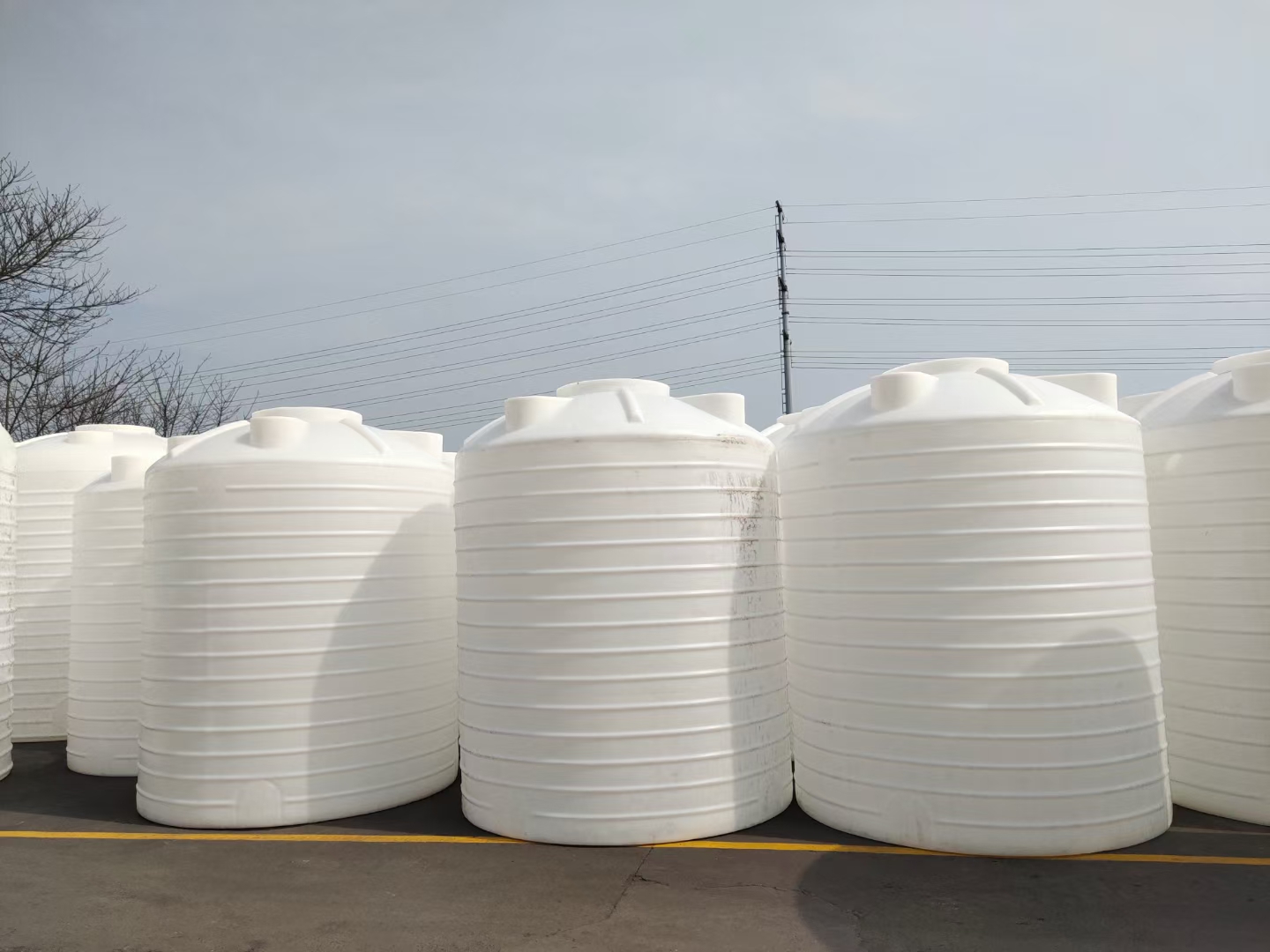 塑料罐 黑龙江5吨塑料桶厂家pe水箱减水剂复配桶大型塑料储罐1