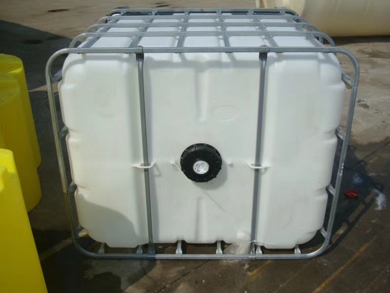 IBC集装桶 铁框塑料桶1000L 烟台吨桶厂家 吊装通 绿安 运输桶3