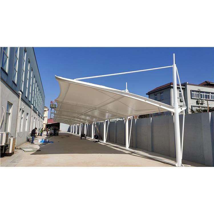 钢结构、膜结构 室外停车场遮阳棚 美观耐用 无遮挡的可视空间2