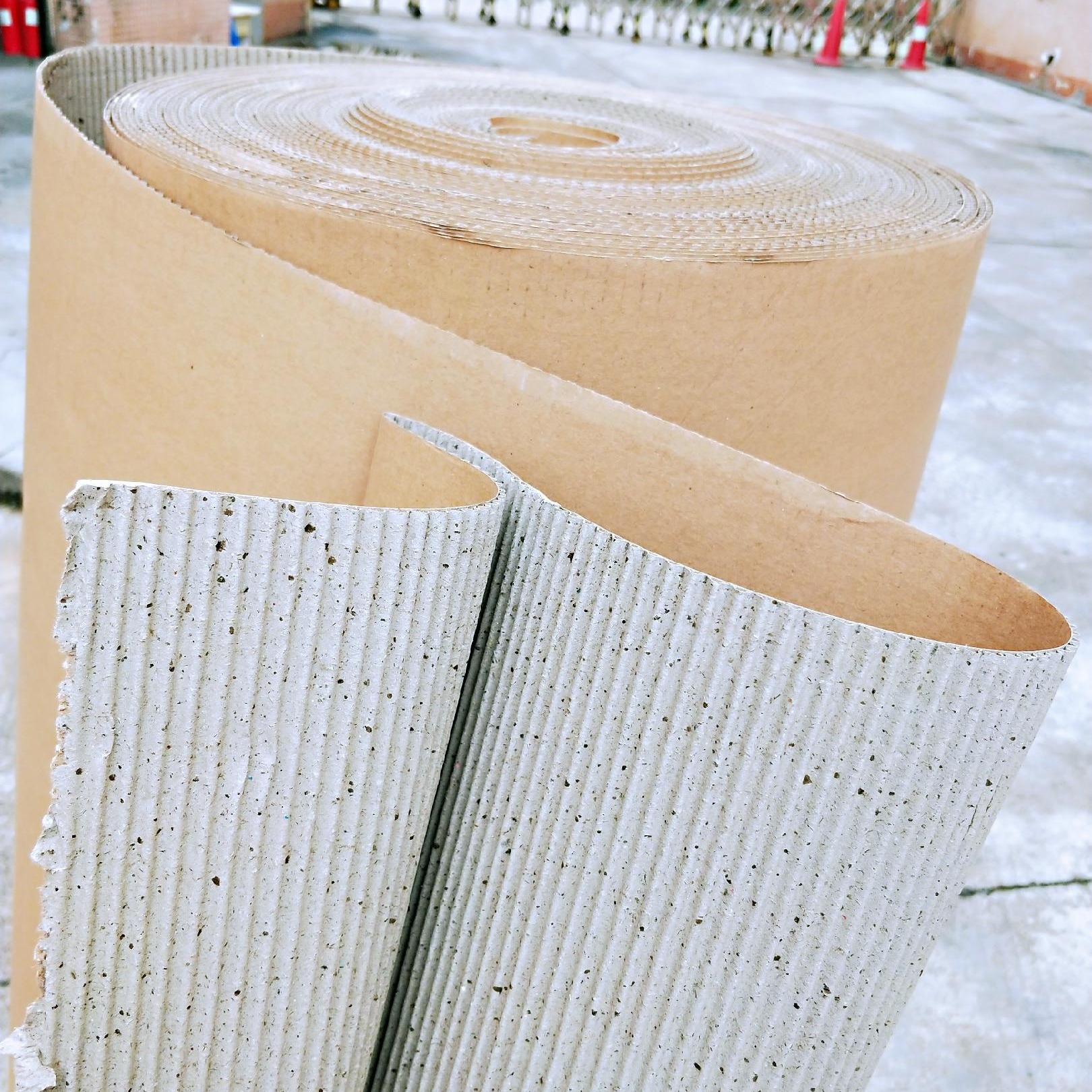 纸质顶盖板 保护防尘铺垫纸皮 硬纸壳 瓦楞原纸 瓦楞纸垫