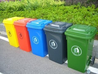供应郑州哪里有卖塑料垃圾桶的河南垃圾桶厂家4