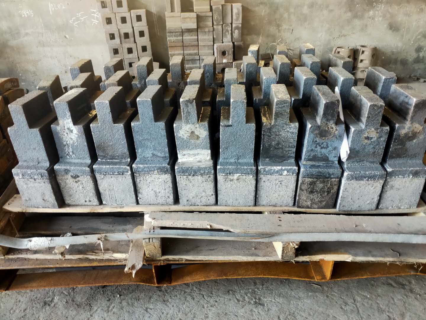 开采、选矿设备配件 高铬合金制砂机锤头可批量定制 高铬锤头1