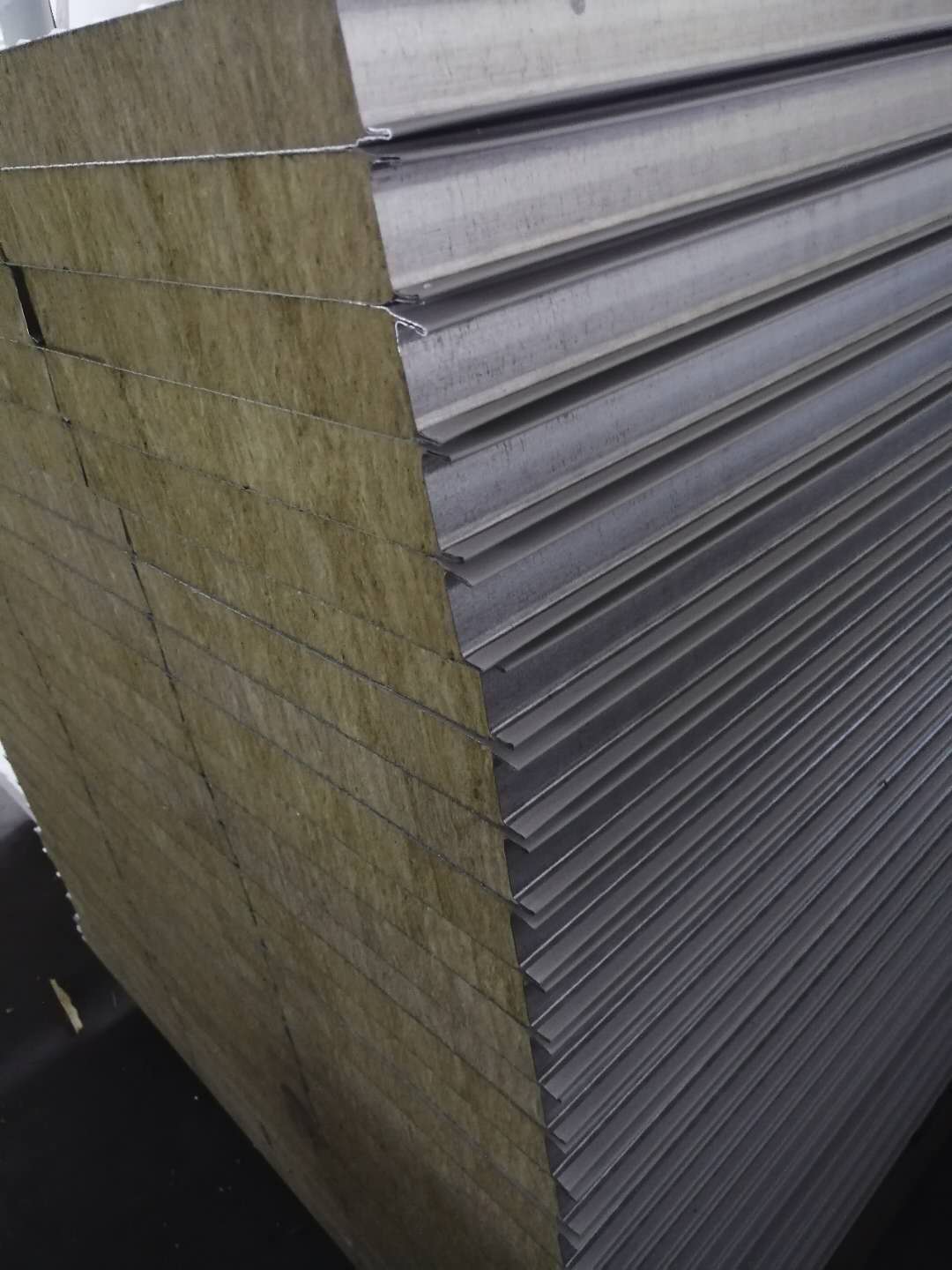 亚宝净化 手工玻镁板 厂家直销定制 机制硫氧镁板泡面板 机制岩棉夹心彩钢板4
