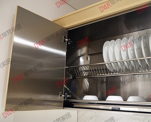 不锈钢橱柜 整体厨房 老人专用橱柜 0甲醛橱柜价格 环保橱柜2