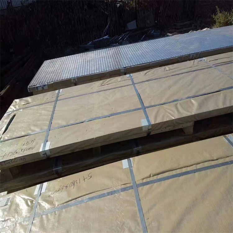 高锌层花纹板加工 防滑钢板 热浸锌花纹板2