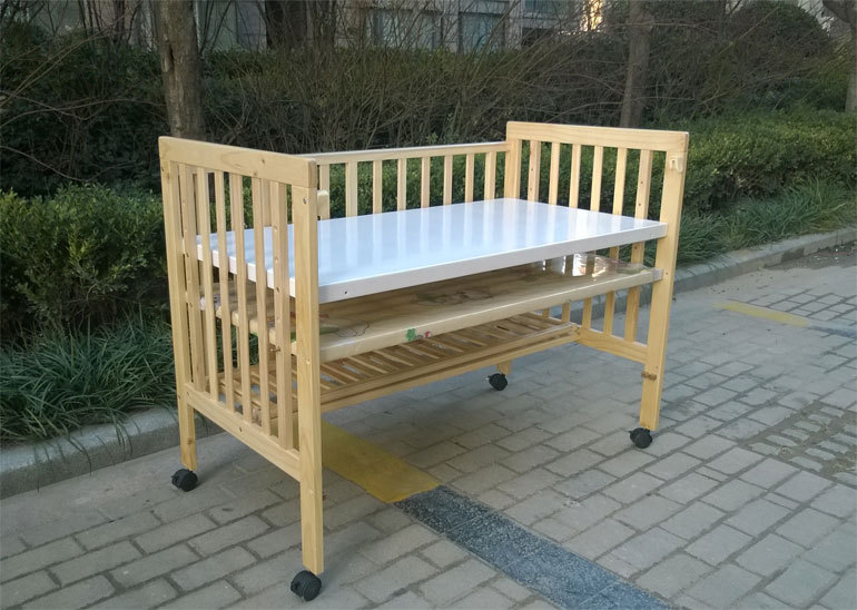 小宝乐家新品发布 全国招商 儿童床 多功能书桌式实木婴儿床1
