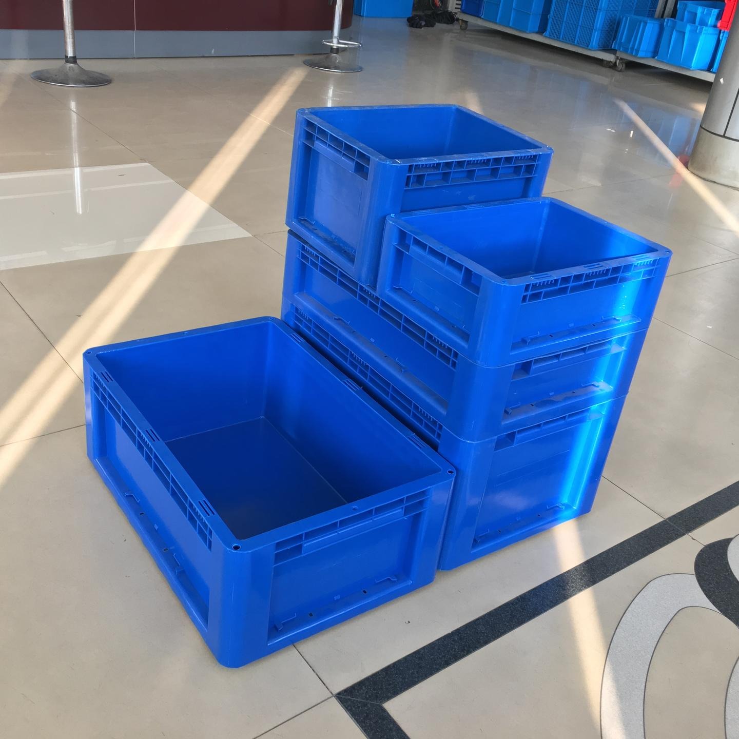 上海物豪塑料有限公司厂家直销大型带盖塑料周转箱 物流仓储周转用塑料物流箱 可堆垛带盖塑料箱
