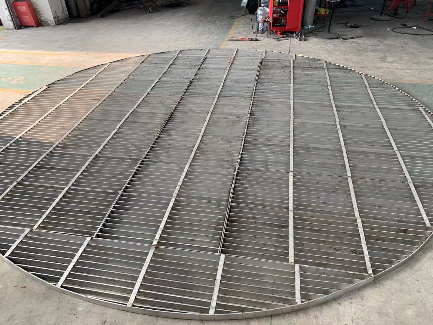建筑平台钢格板厂家 江苏不锈钢格栅板 镀锌钢格板2
