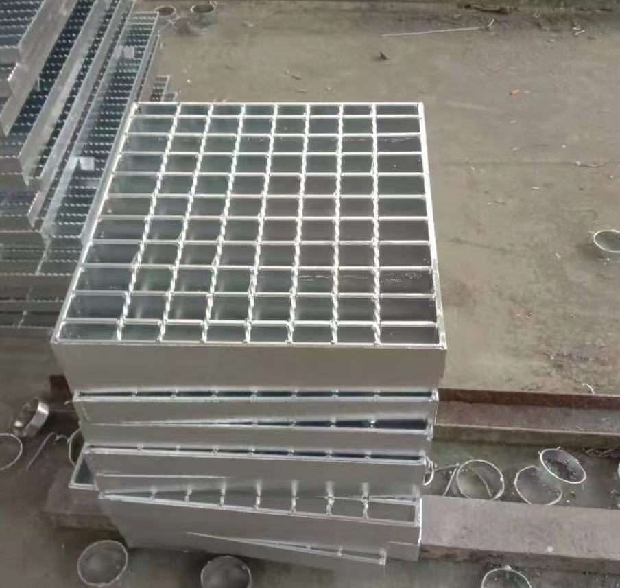 不锈钢格栅板 江苏凯之睿沟盖板平台踏步板 建筑平台钢格板厂家直销3