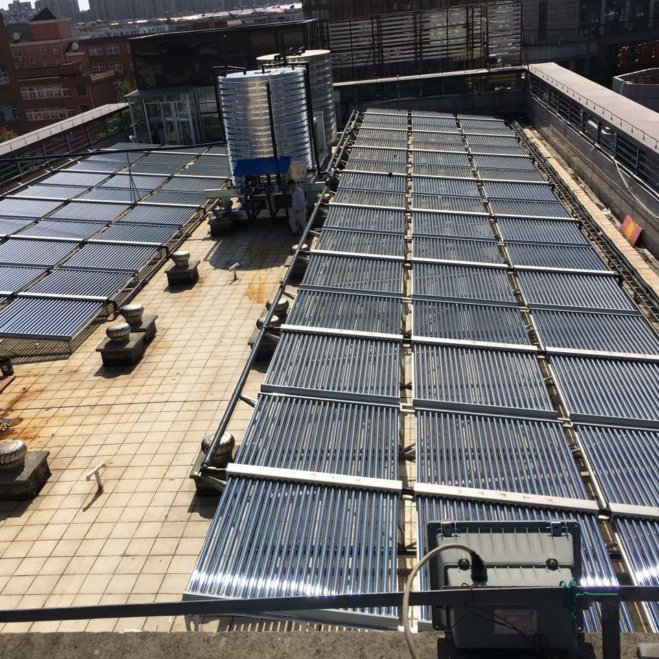 上海太阳能热水工程安装宾馆酒店太阳能集热系统太阳能热水器报价专业太阳能热水器分包公司4