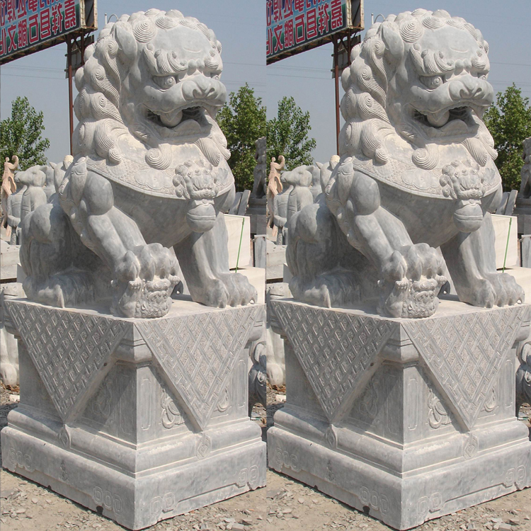 1.2米青石狮子石雕报价 80公分小狮子石刻图案 2.2米石头狮子雕刻厂1