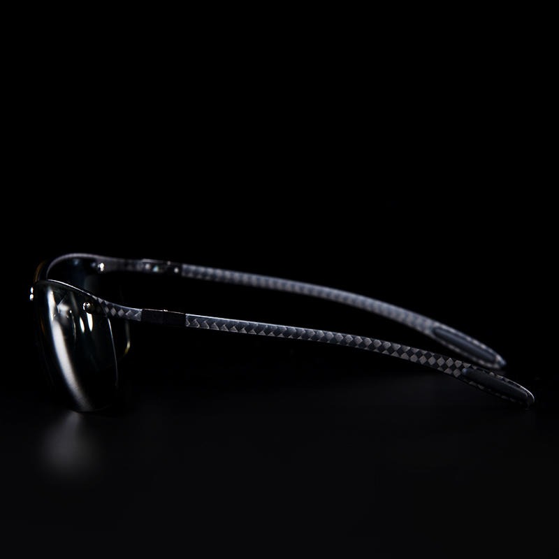 钓鱼眼镜 防紫外线眼镜 户外骑行驾驶运动眼镜 碳纤维偏光变色太阳眼镜2