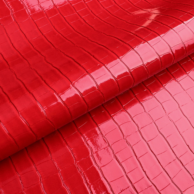 欧标环保1.1mmpvc鳄鱼纹高光皮革软硬包皮带箱包面料人造革仿皮料1
