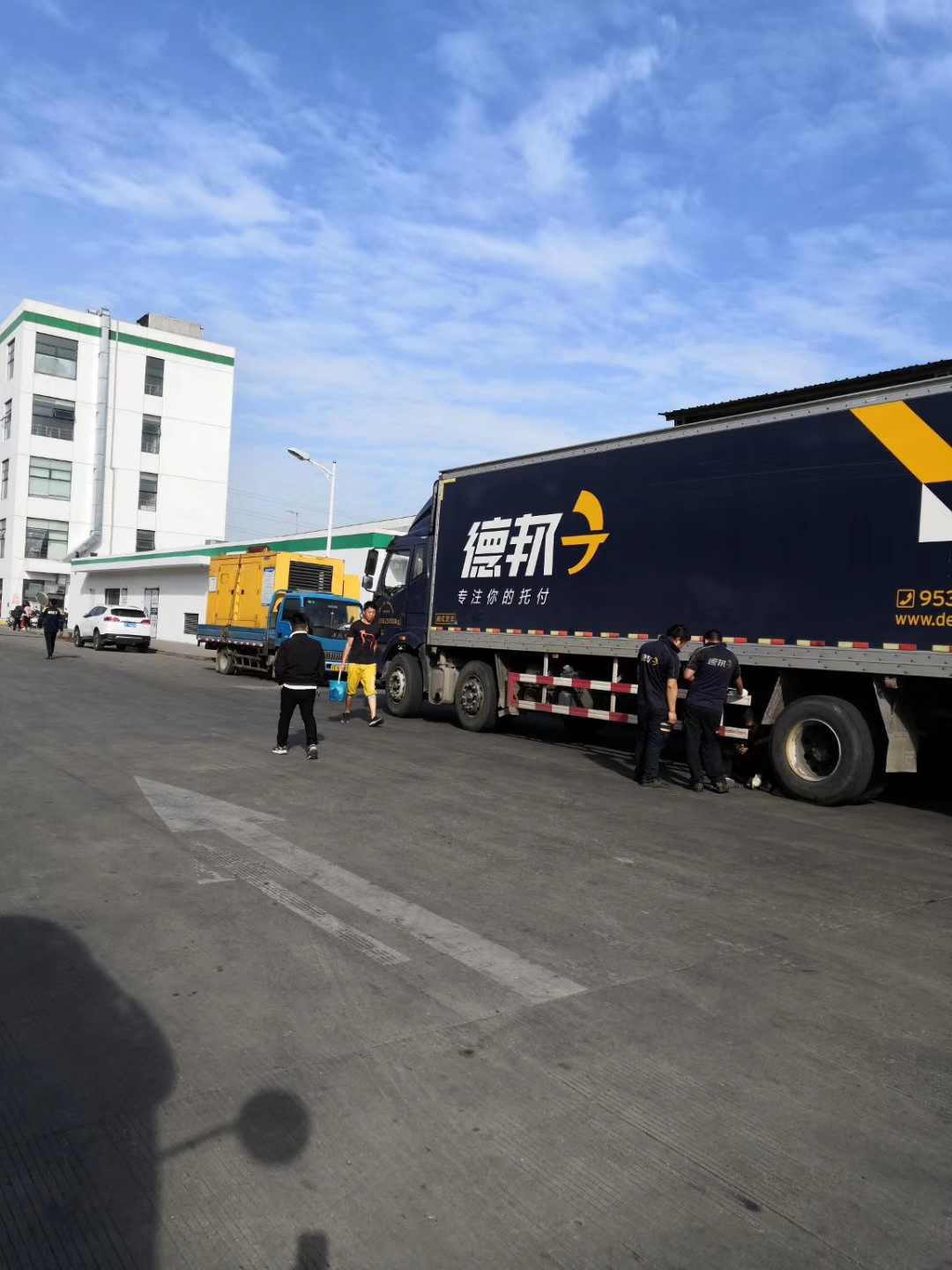 南通大型發電機租賃價格 南通發電機租賃出租 柴油發電機組1