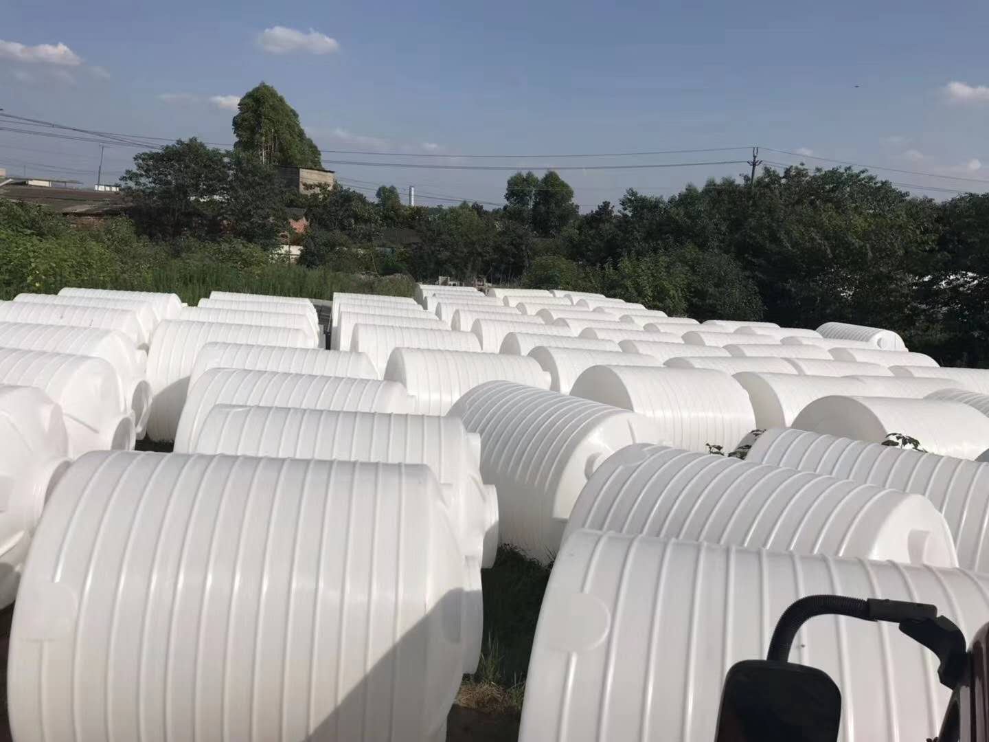 宝兴县PE储罐 20吨消防塑料水箱 塑胶水塔 塑料桶厂家7