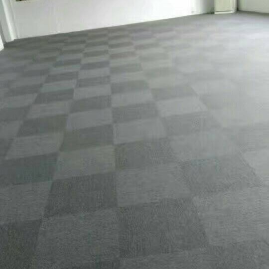 深圳办公地毯厂家直销价格便宜专业的安装师傅上门安装 其他地板6