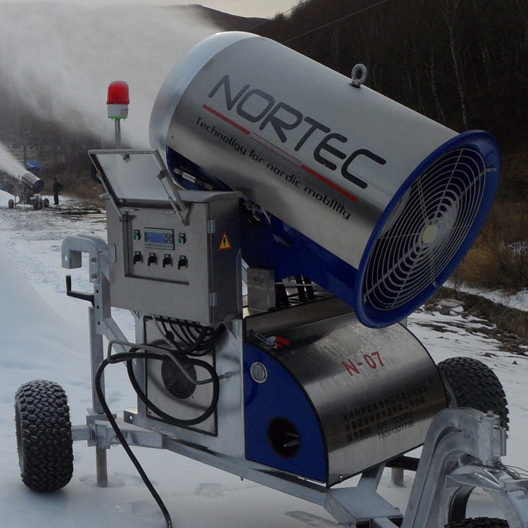 其他制冷设备 人工造雪机厂家生产功率强大的滑雪设备造雪机