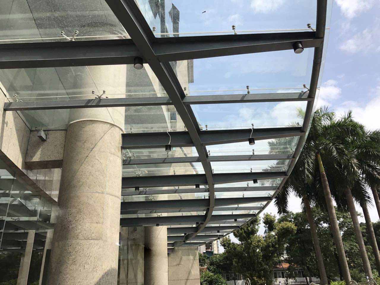 河北钢结构雨棚 广东梯井提供的钢结构玻璃雨棚 其他建筑玻璃1