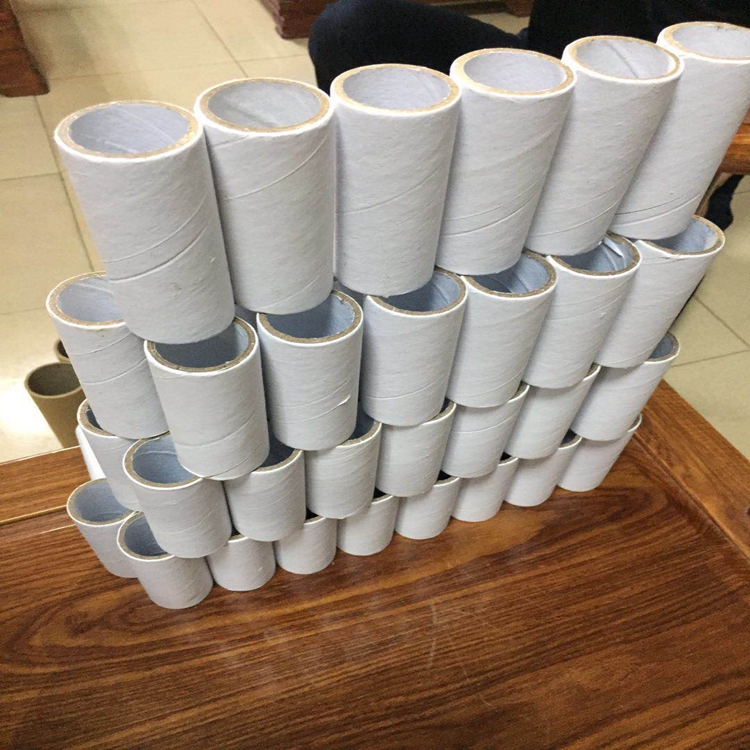 洁面巾白色纸芯 造盛纸制品 广州白卡纸管 礼花纸管 厂家直销定做纸筒30MM5