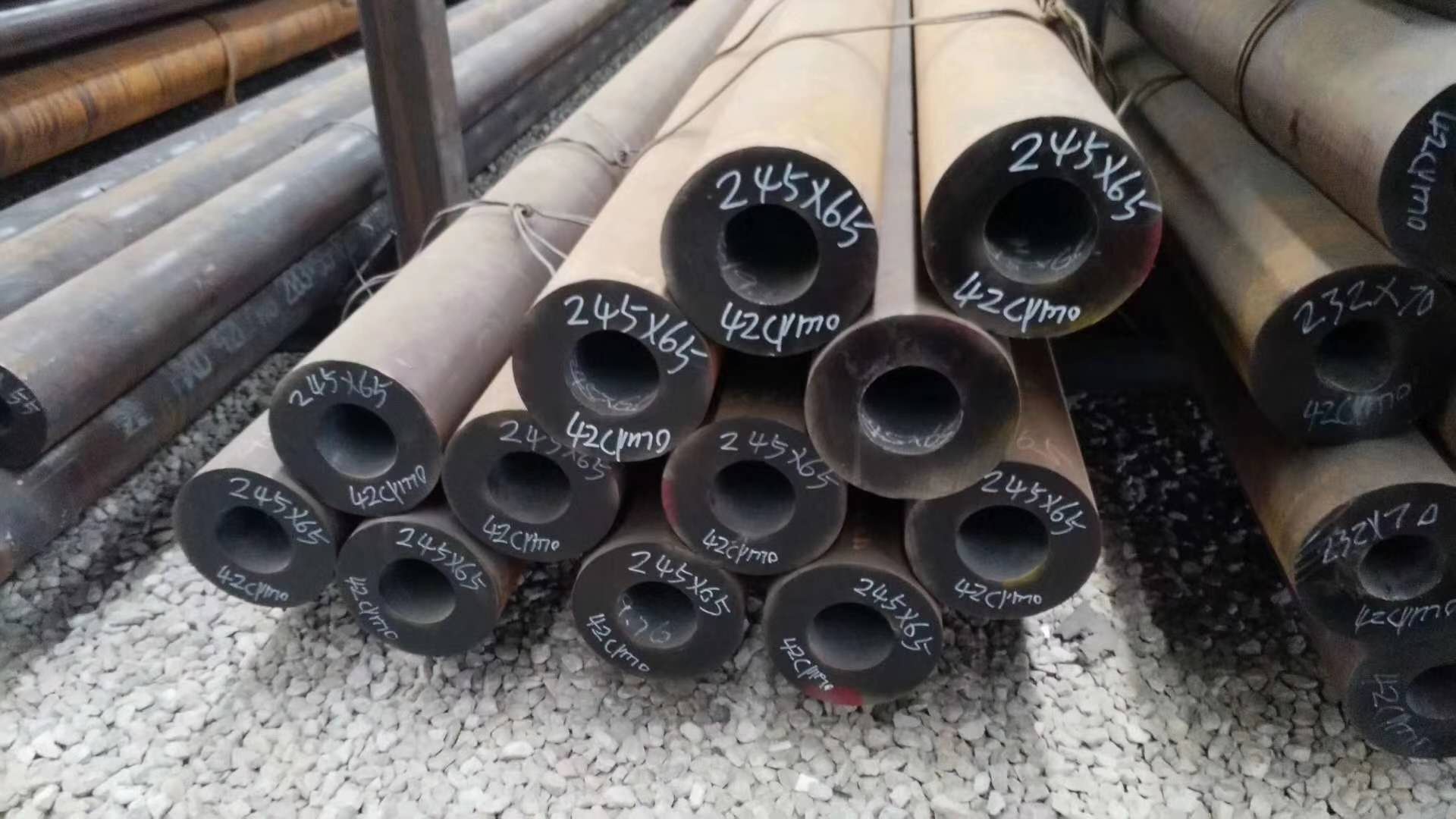 天津无缝优质钢管厂家 不锈钢无缝管2