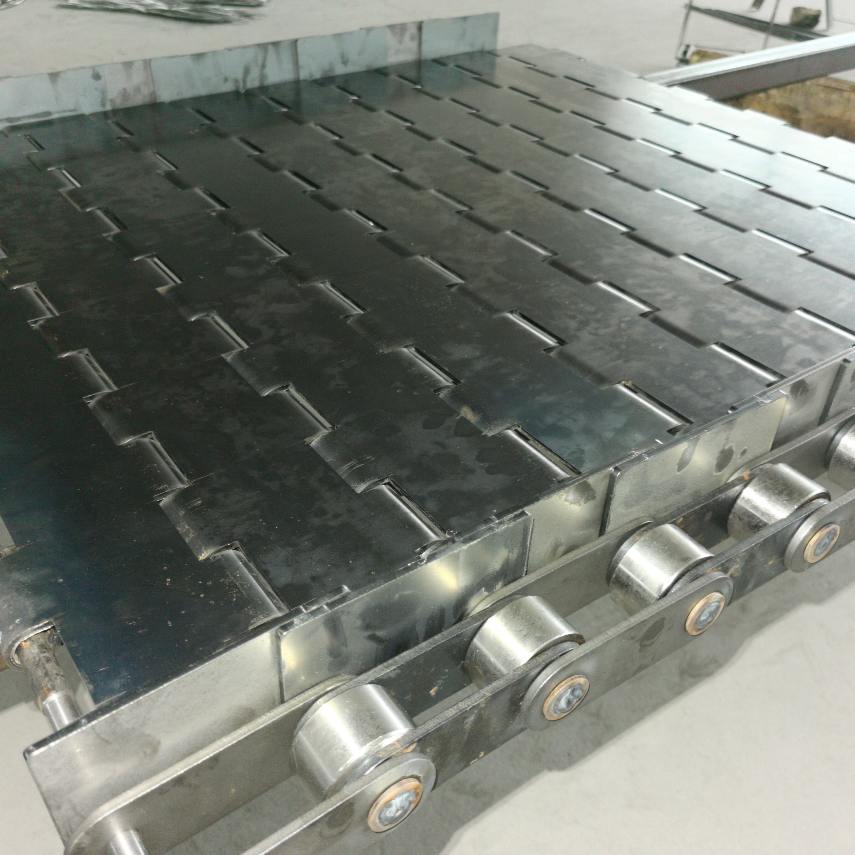 工业重型输送机链板厂家 威诺直销 不锈钢输送链板价格 耐磨金属链板1
