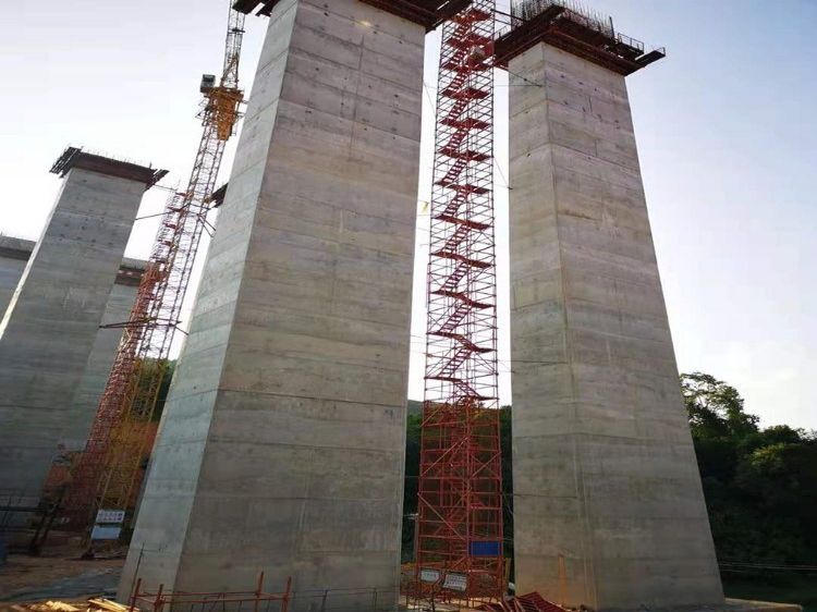 工程机械、建筑机械 框架式爬梯 高墩施工爬梯 香蕉式施工爬梯1