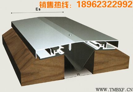 金属盖板型屋顶变形缝（伸缩缝）装置 特种建材1