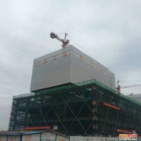 工程机械、建筑机械 新加坡广联建机爬架