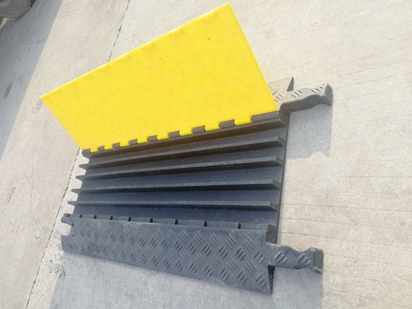 橡胶过桥板厂家直供 塑料建材 过桥板