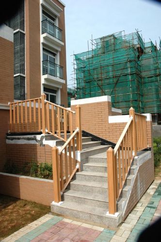 小区阳台护栏 钢结构、膜结构