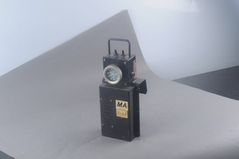 3.6L(A)矿用隔爆型语音播报机车红尾灯 DHY0.36