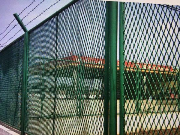 其他建筑、建材类管材 体育场围栏网勾花网