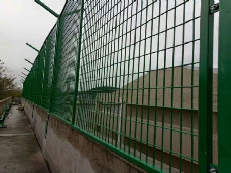 焊接式监狱护栏网 其他建筑、建材类管材