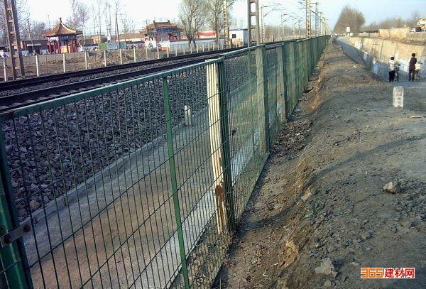 安平帝顺加工铁路护栏网 其他建筑、建材类管材