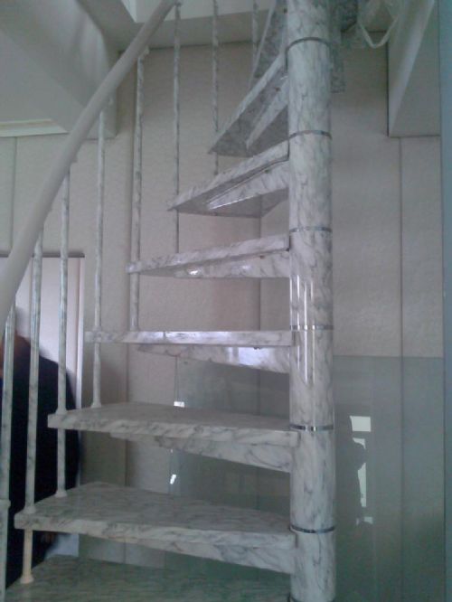 不锈钢旋转楼梯立柱