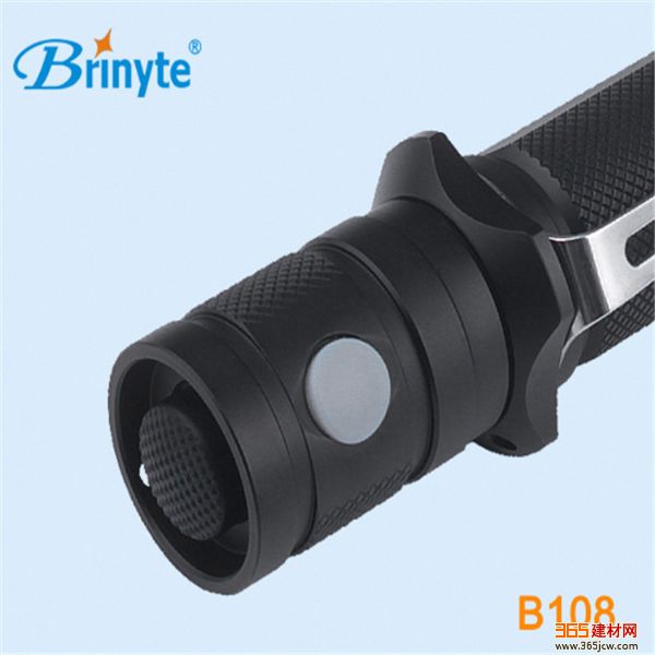 Brinyte B108 LED战术强光远射手电筒
