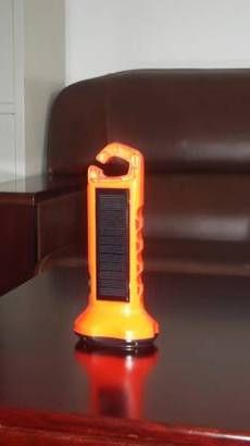 太阳能手电筒1