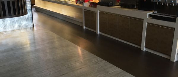 承接广西办公室、店面、酒店PVC地板 石塑地板铺装