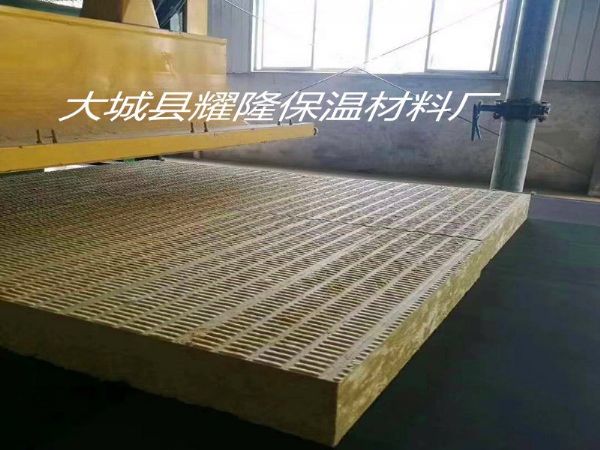 厂家直销岩棉板 A级防火保温板价格 特种建材